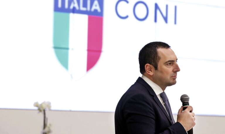 «Αν συνεχίσει να μειώνεται η καμπύλη θα δώσω ημερομηνία επανέναρξης της Serie A»