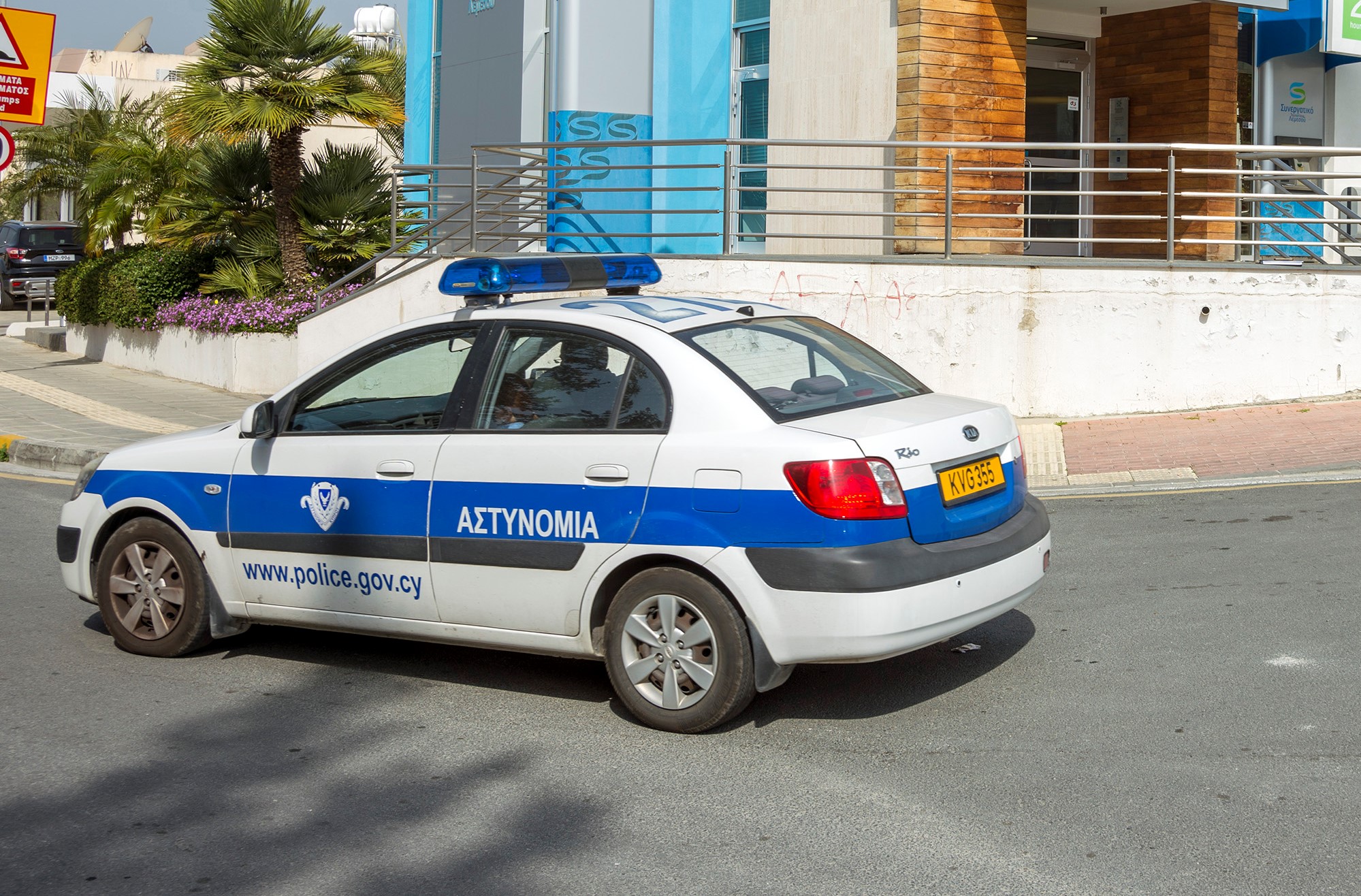 Έρευνα για τα ευρήματα Οδυσσέα και τις βόλτες αστυνομικών στα σπίτια τους (VID)