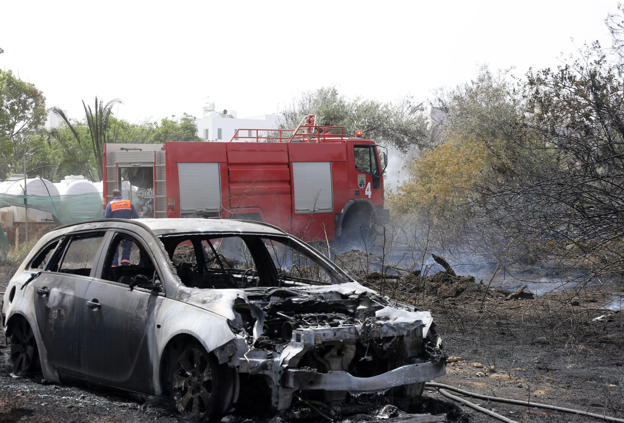 42 κλήσεις για πυρκαγιές μέσα σε ένα 24ωρο (ΒΙΝΤΕΟ)