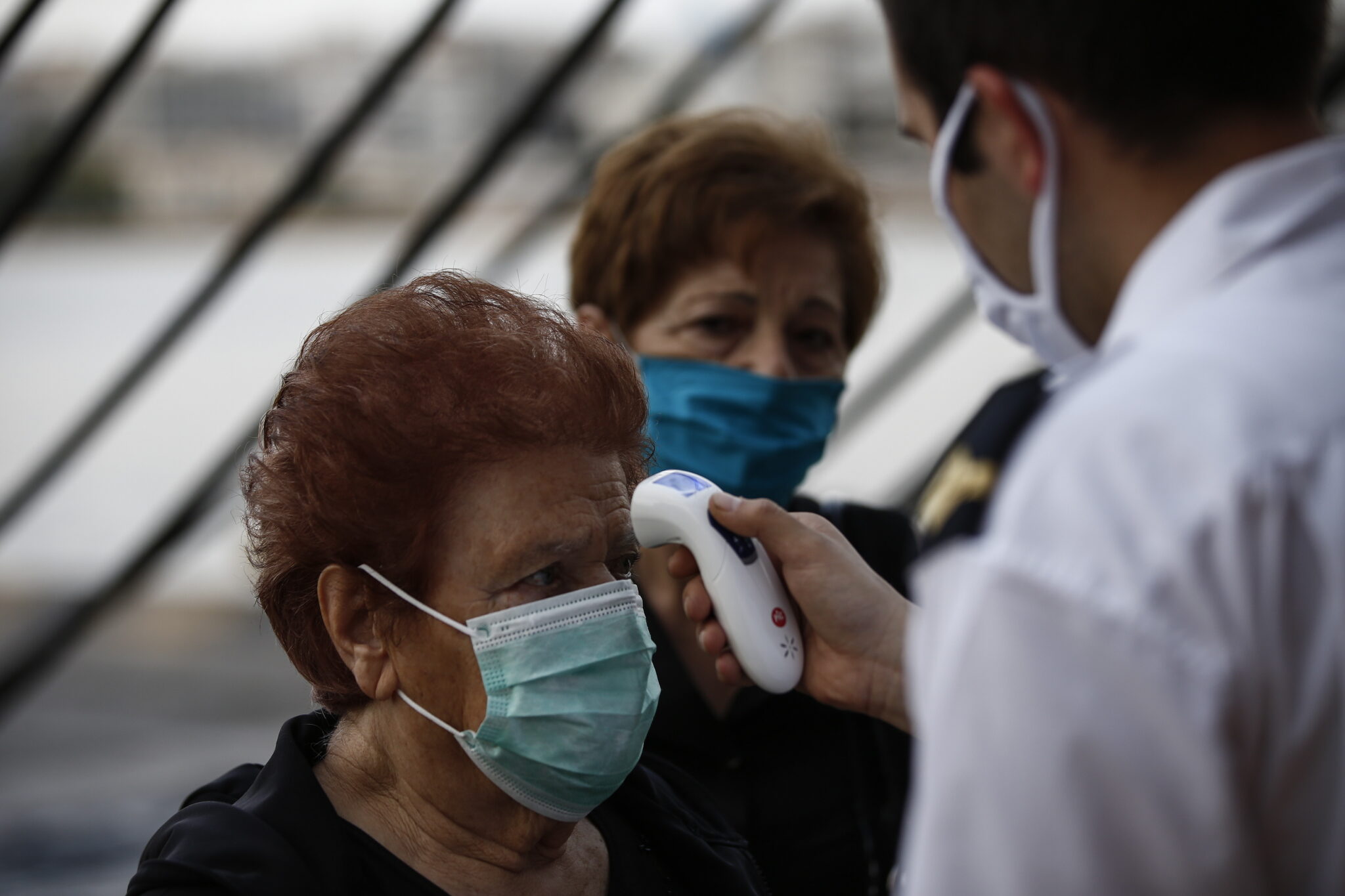 "Καμπανάκι" ΠΟΥ για δεύτερο κύμα κορωνοϊου σε χώρες όπου μειώνονται τα κρούσματα