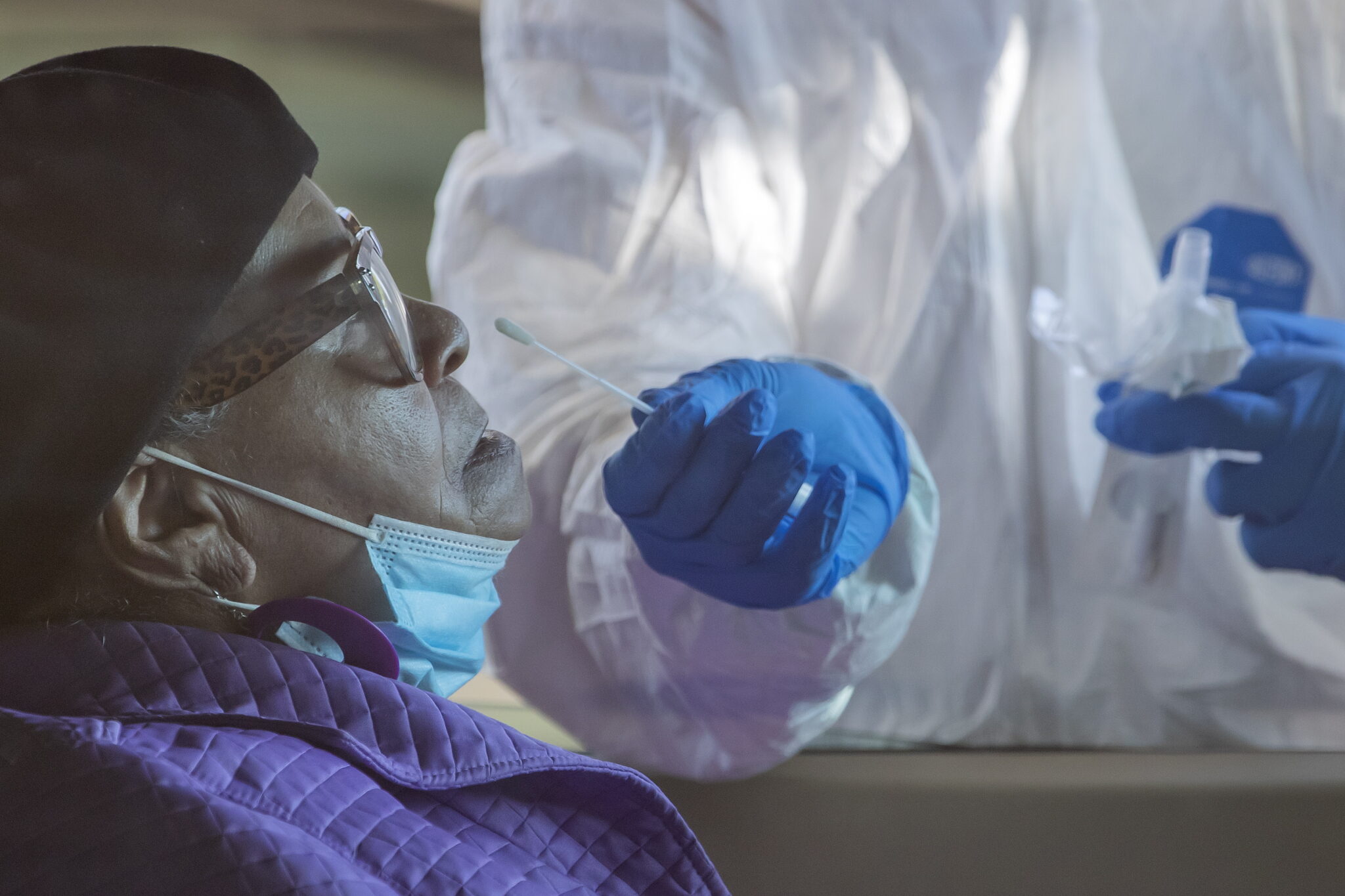 ΗΠΑ: Λιγότεροι από 900 θύματα κορωνοϊού για δεύτερο εικοσιτετράωρο