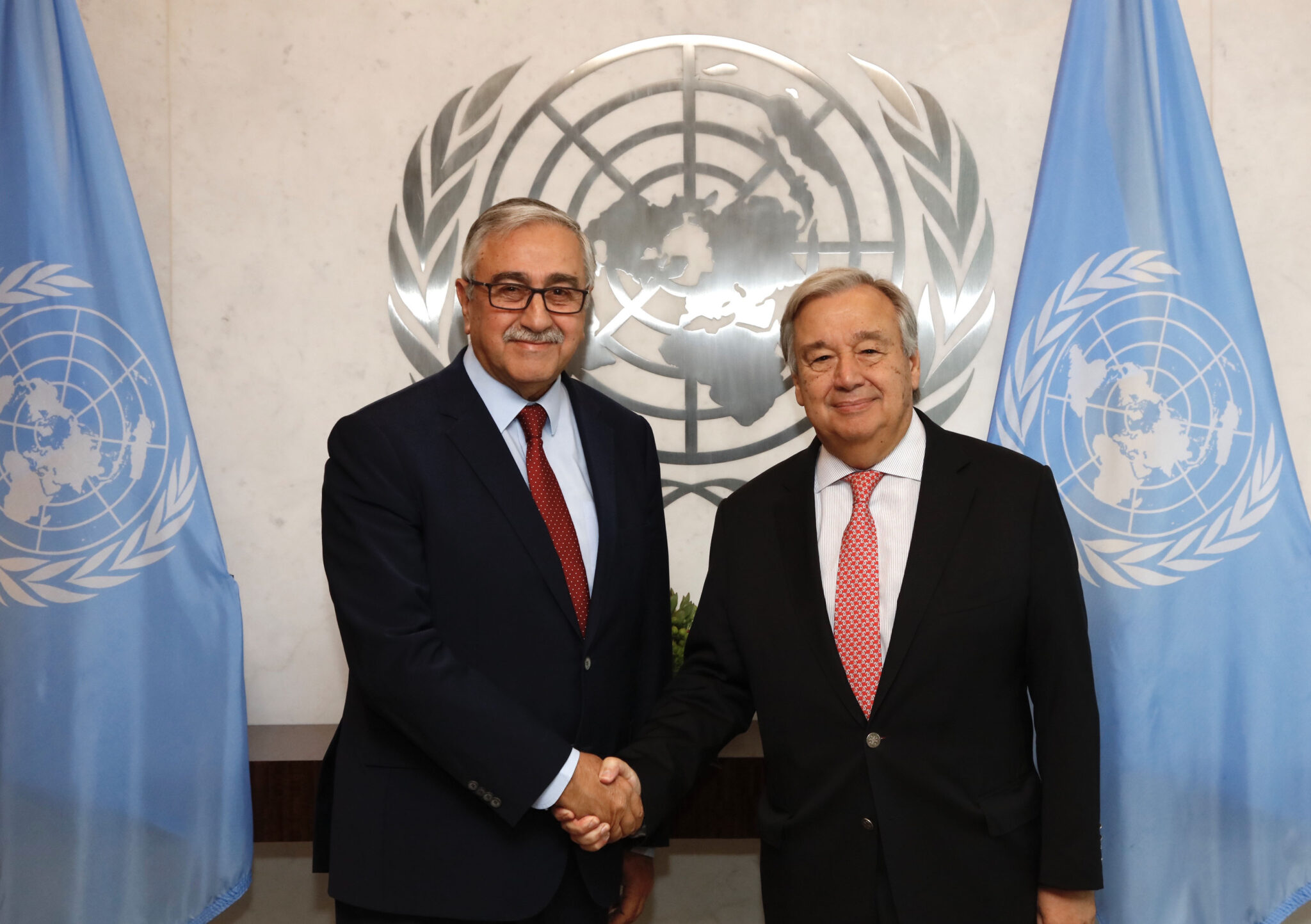 Γκουτέρες σε Ακιντζί: Συνεχίστε τη συνεργασία με Αναστασιάδη