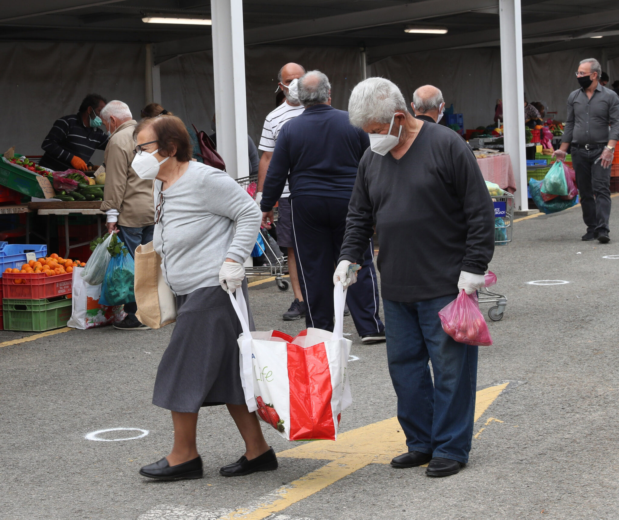 Τρία νέα κρούσματα, "η πανδημία υποχωρεί, αλλά δεν τελειώσαμε"