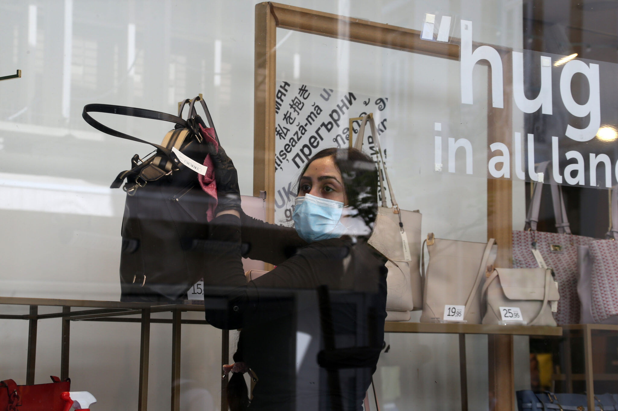 Φοροελαφρύνσεις και επιδοτήσεις ενοικίων στο νέο πακέτο στήριξης της οικονομίας