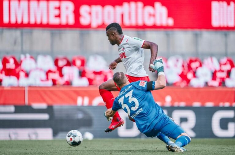 Έσωσε την… παρτίδα στο τέλος η Κολωνία