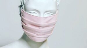 Προστατευτικές fashionable μάσκες, η νέα στιλιστική τάση της εποχής (ΒΙΝΤΕΟ)