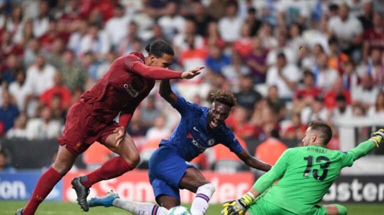 Premier League: Προπονήσεις χωρίς τάκλιν λίγο πριν την επιστροφή στη δράση