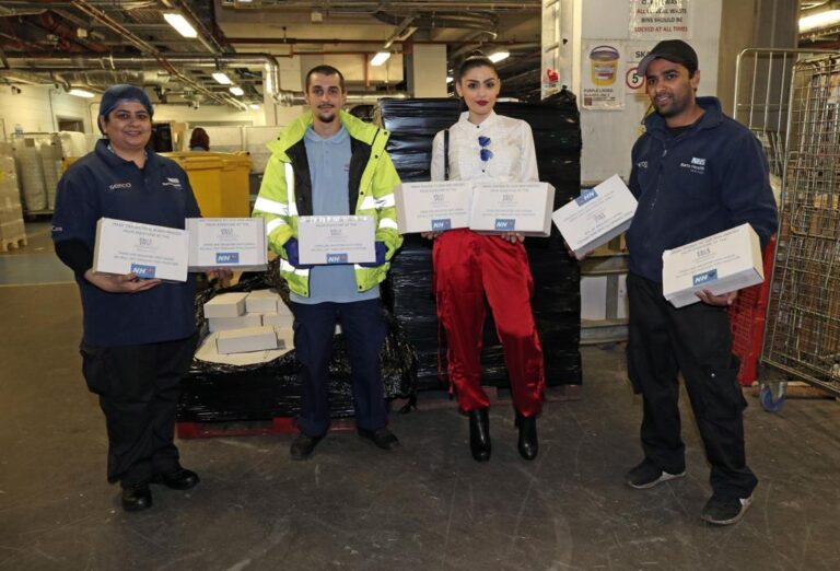 Στηρίξη  στον αγώνα  NHS ΣΤΟ Η.Β. κατά της πανδημίας COVID-19 PANDEMIC