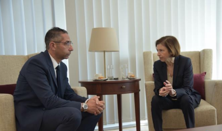 Αγγελίδης-Παρλί επαναβεβαίωσαν τη δέσμευση για ενίσχυση διμερούς συνεργασίας