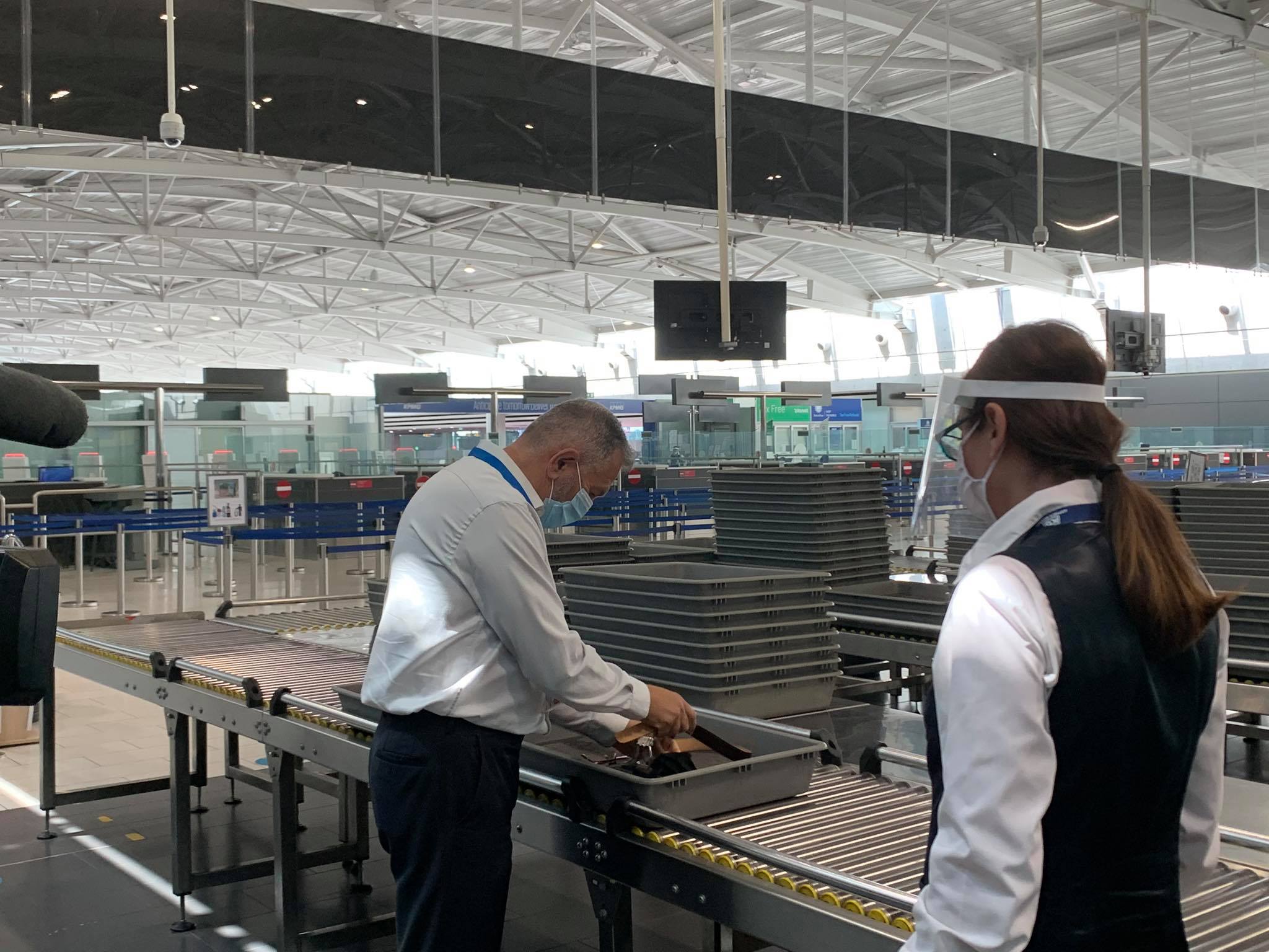 Ψάχνει πτυχιούχους το Υπουργείο Υγείας για να στελεχώσουν αεροδρόμια και λιμάνια