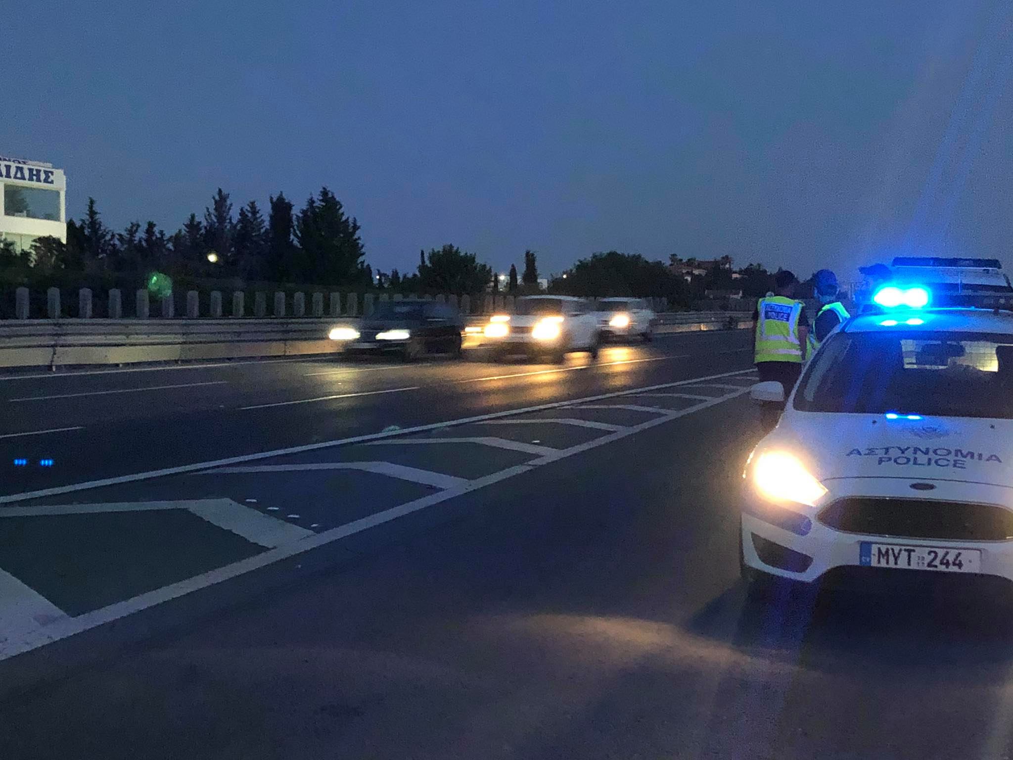 Μπήκε στο αντίθετο ρεύμα κυκλοφορίας και προκάλεσε απανωτά τροχαία