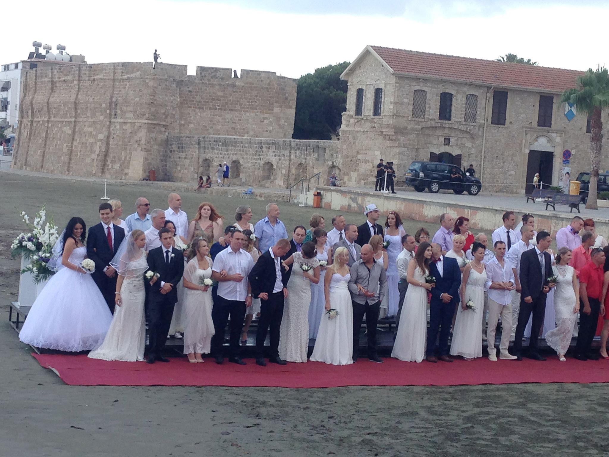 Γάμοι και βαφτίσεις με 150 καλεσμένους σε εξωτερικό χώρο από τις 7 Ιουλίου