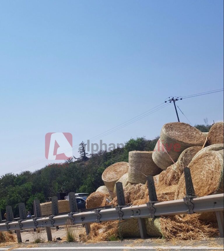 Κυκλοφοριακό "έμφραγμα" στο highway λόγω τροχαίου ατυχήματος (ΦΩΤΟ)