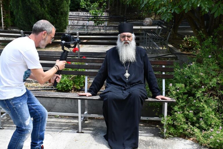 "Οκτώ χρονών έμεινα ορφανός…ελάχιστες μέρες μετά νεκροφιλήσαμε τον αδερφό μου"
