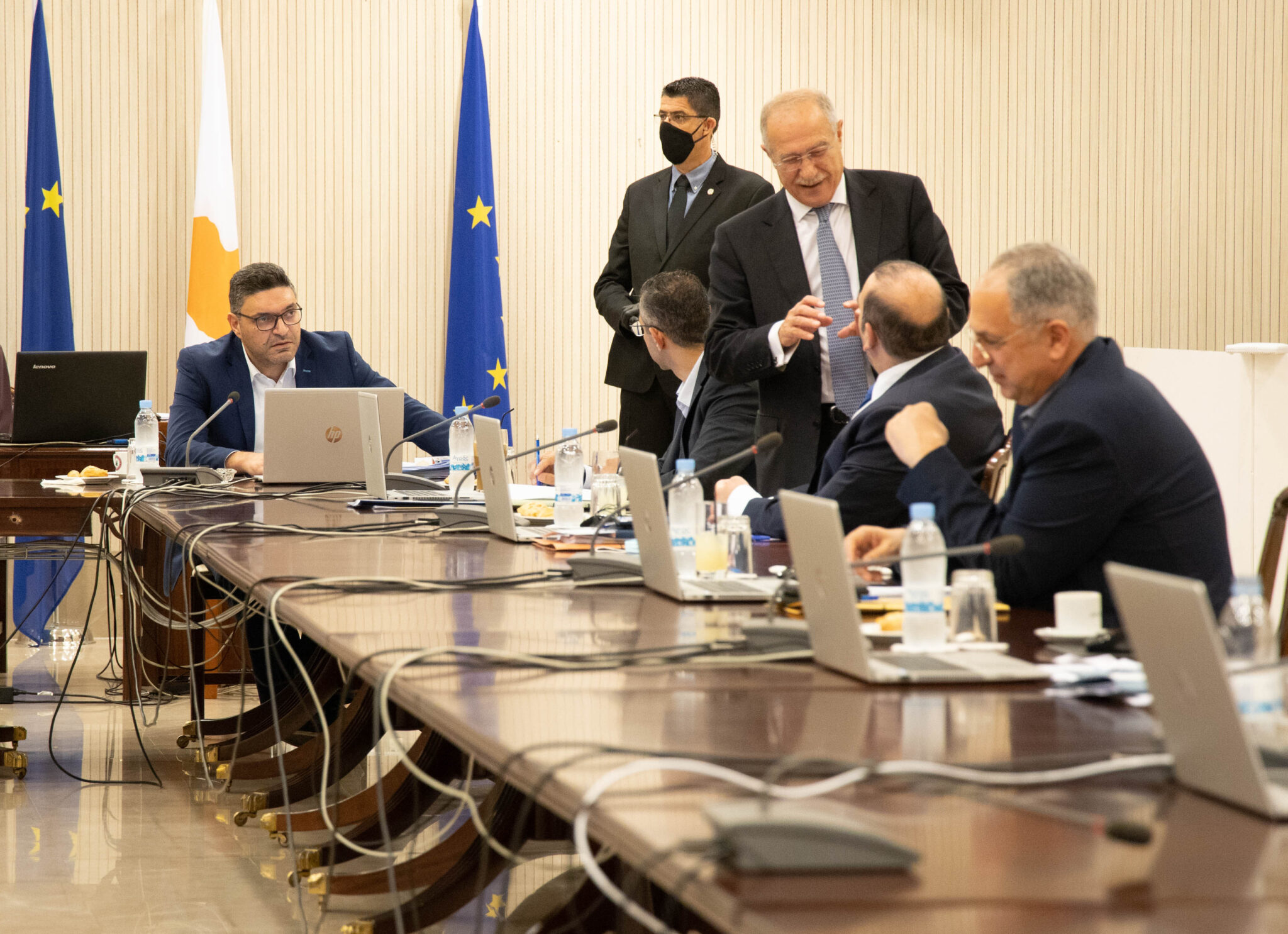 Όλα τα βήματα για επιστροφή στην κανονικότητα μέχρι την 1η Σεπτεμβρίου (BINTEO)