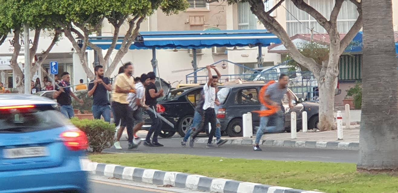 Καταγγέλουν γκέτο αλλοδαπών και αδιαφορία των Αρχων οι καταστηματάρχες του Μόλου