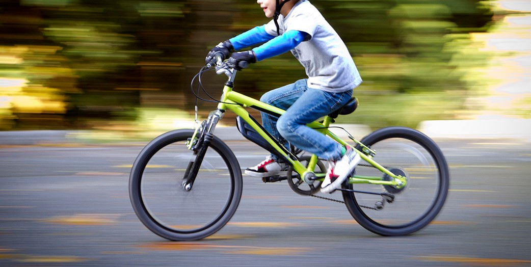 Aγοράκι ηλικίας 7,5 ετών παρασύρθηκε από όχημα ενώ έπαιζε με το ποδήλατο του