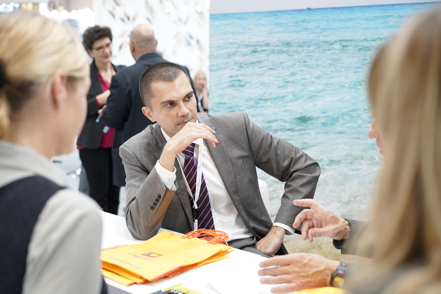 Ανησυχία Κυβέρνησης για τη μετακίνηση του Ισραήλ στην κατηγορία Β'