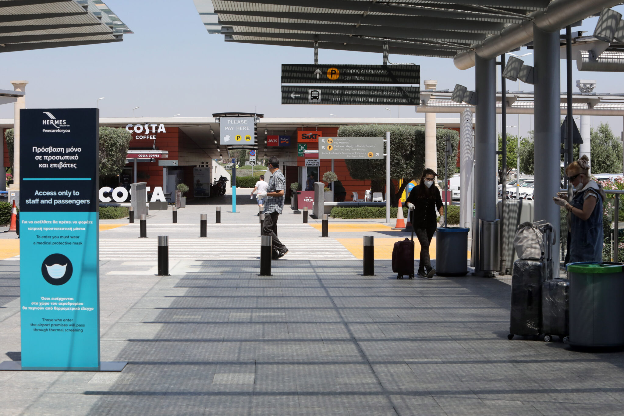 300 τεστ κορωνοϊού την ημέρα για επιβάτες στα αεροδρόμια Λάρνακας και Πάφου