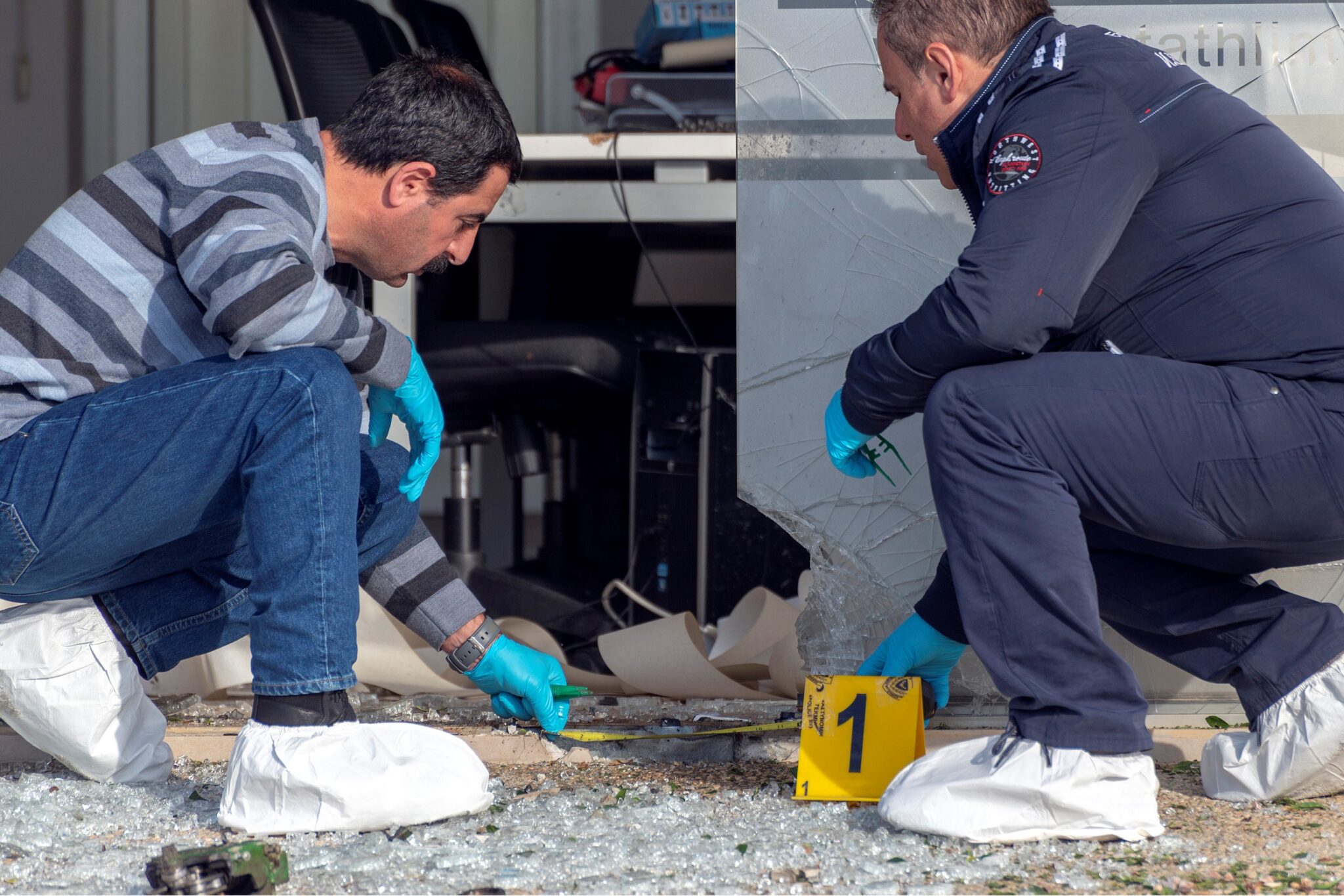 Στόχος βομβιστών τα γραφεία ασφαλιστικής εταιρείας στη Λευκωσία