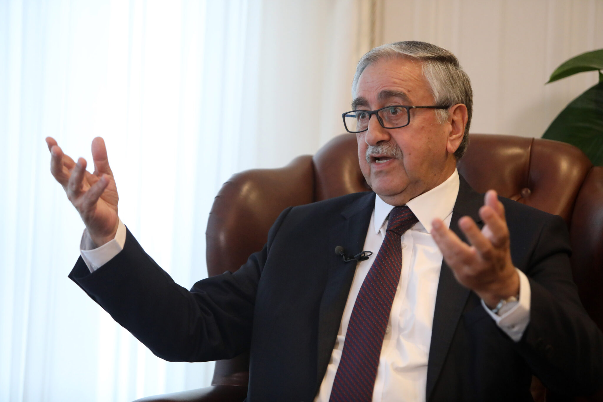 Aκιντζί καλεί "κυβέρνηση" να ξεκαθαρίσει τη στάση της για άνοιγμα οδοφραγμάτων