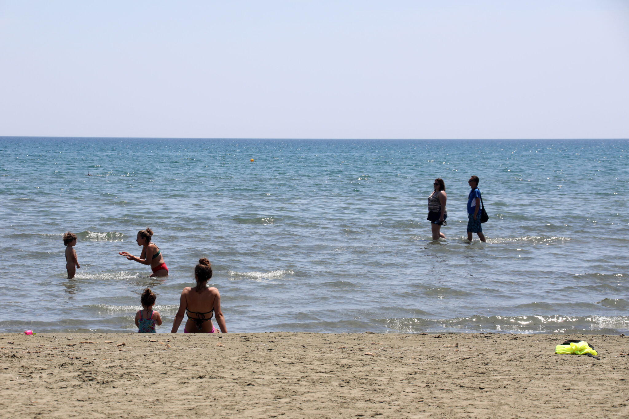 "Σκαρφαλώνει" στους 37 βαθμούς ο υδράργυρος