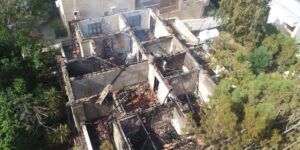 Κατέρρευσαν οι οροφές δύο κατοικιών μετά από πυρκαγιά τα ξημερώματα