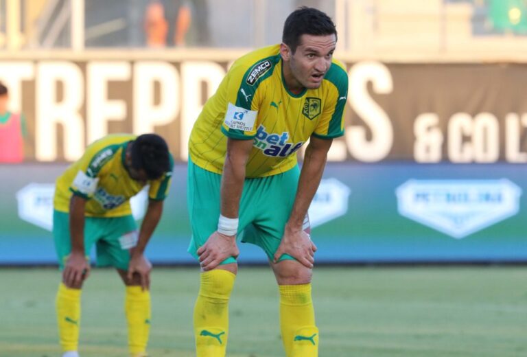 Ανατροπή με Μοϊσόφ στην ΑΕΚ και οδεύει προς παραμονή