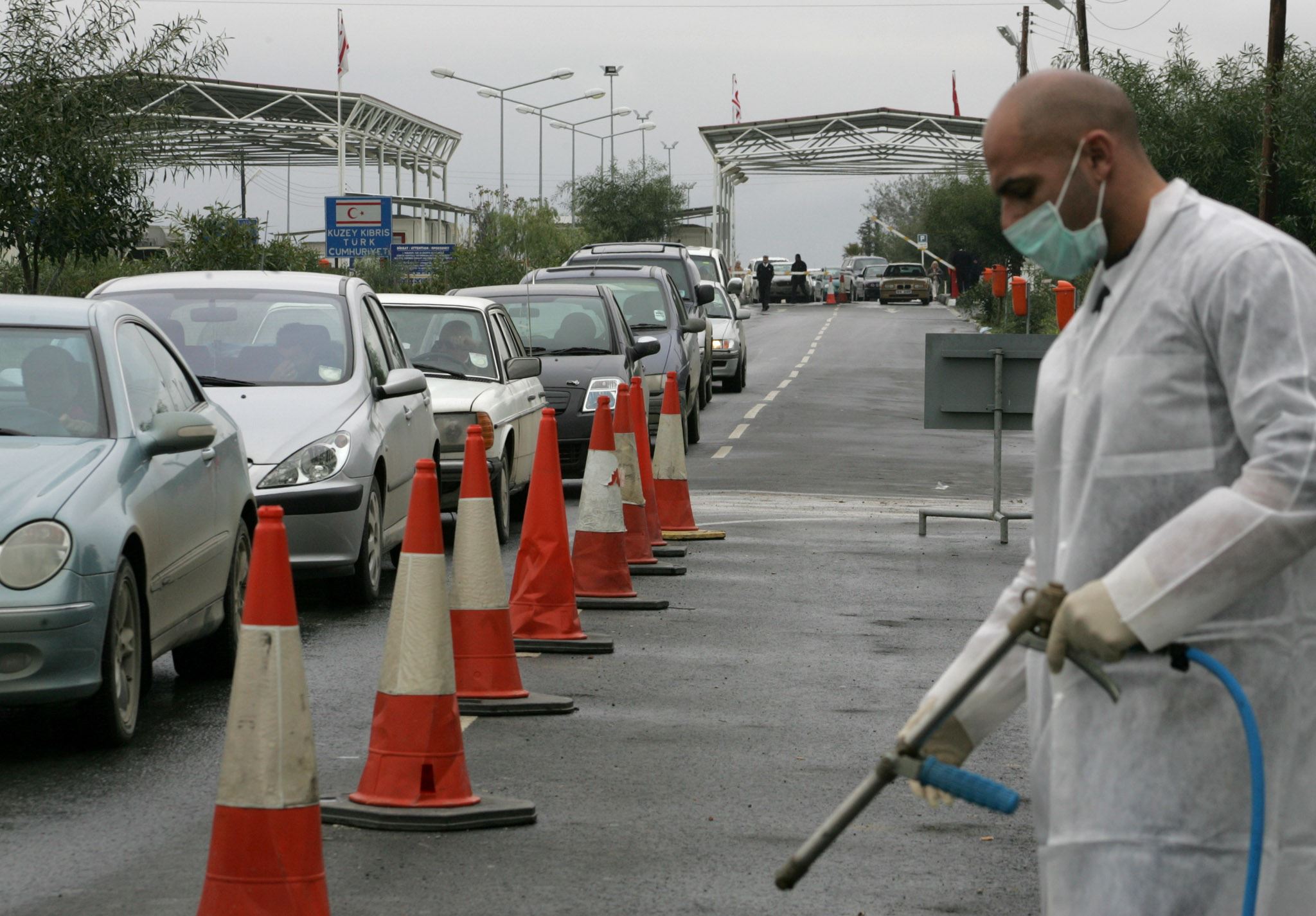 Περισσότερα από 1000 άτομα πέρασαν από το οδόφραγμα του Αγ. Δομετίου