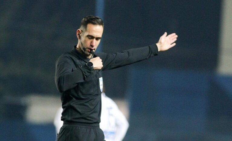 Ο Παπαπέτρου στο ΠΑΟΚ-Ολυμπιακός, ο Τζήλος στο ΑΕΚ-Παναθηναϊκός