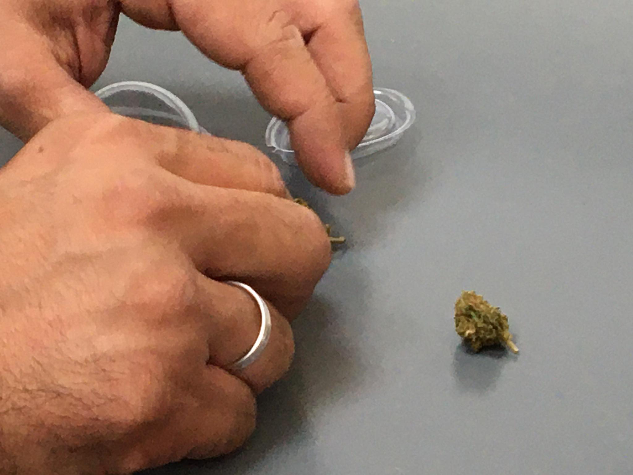 Μπάχαλο ευθυνών για τις ύποπτες ουσίες στην αγορά (ΒΙΝΤΕΟ)