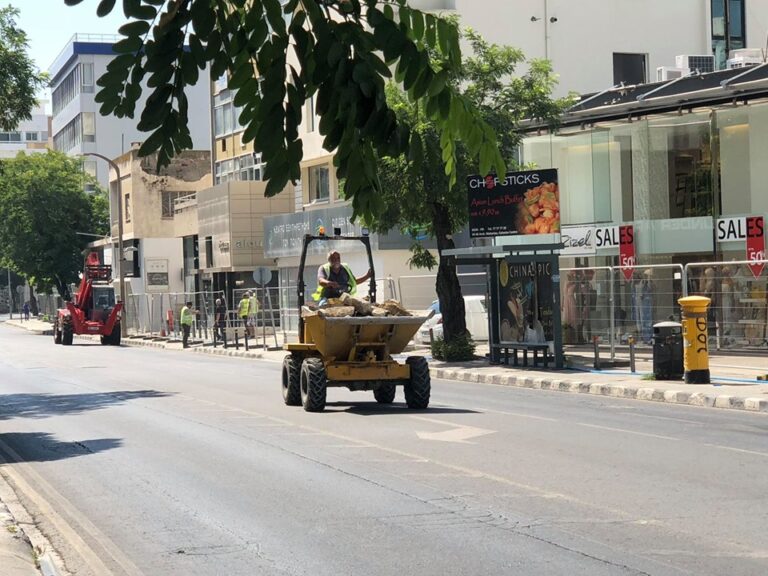 Αναπόφευκτη η ταλαιπωρία οδηγών στη "καρδιά" της Λευκωσίας λόγω έργων (ΒΙΝΤΕΟ)