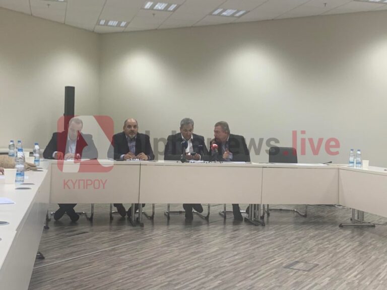 Ιδού η τρισέλιδη επιστολή παραίτησης των πέντε προς τον Νικόλα Παπαδόπουλο