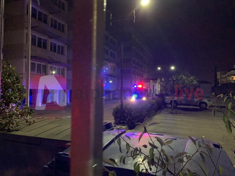 ΦΩΤΟ: Ήχησε ο συναγερμός στο Υπουργείο Παιδείας και βρήκε μπελά η Πυροσβεστική!
