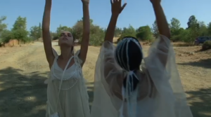 Μια εναλλακτική θεατρική παράσταση στο δάσος…χωρίς καρέκλες (ΒΙΝΤΕΟ)