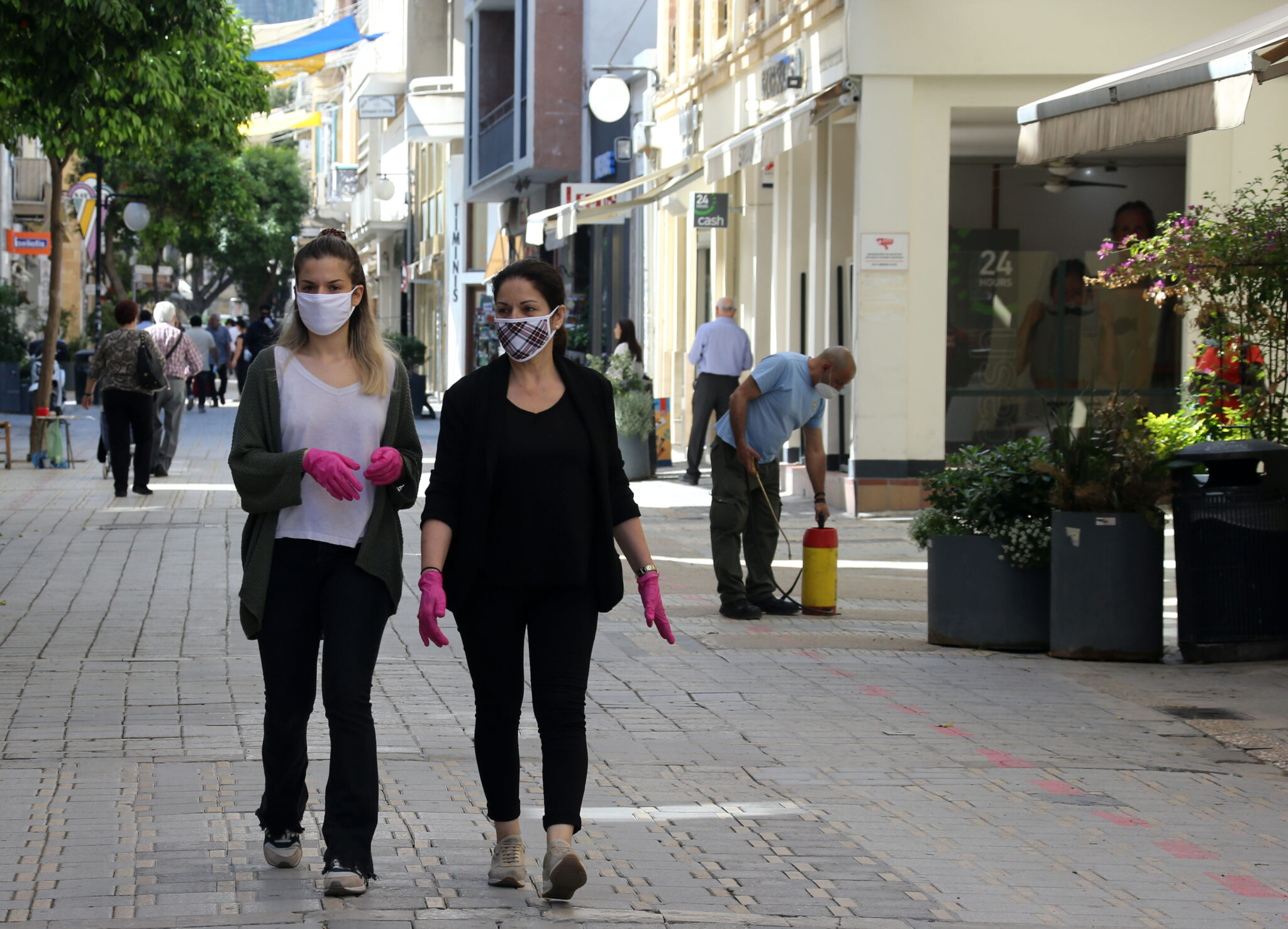 Ποια δεδομένα θα χτυπήσουν "καμπανάκι" για τοπικό lockdown (ΒΙΝΤΕΟ)