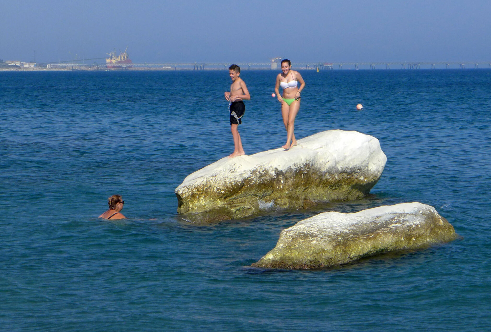 Αυτό είναι το αντίδοτο των Κυπρίων στον καύσωνα και την υγρασία… (ΒΙΝΤΕΟ)