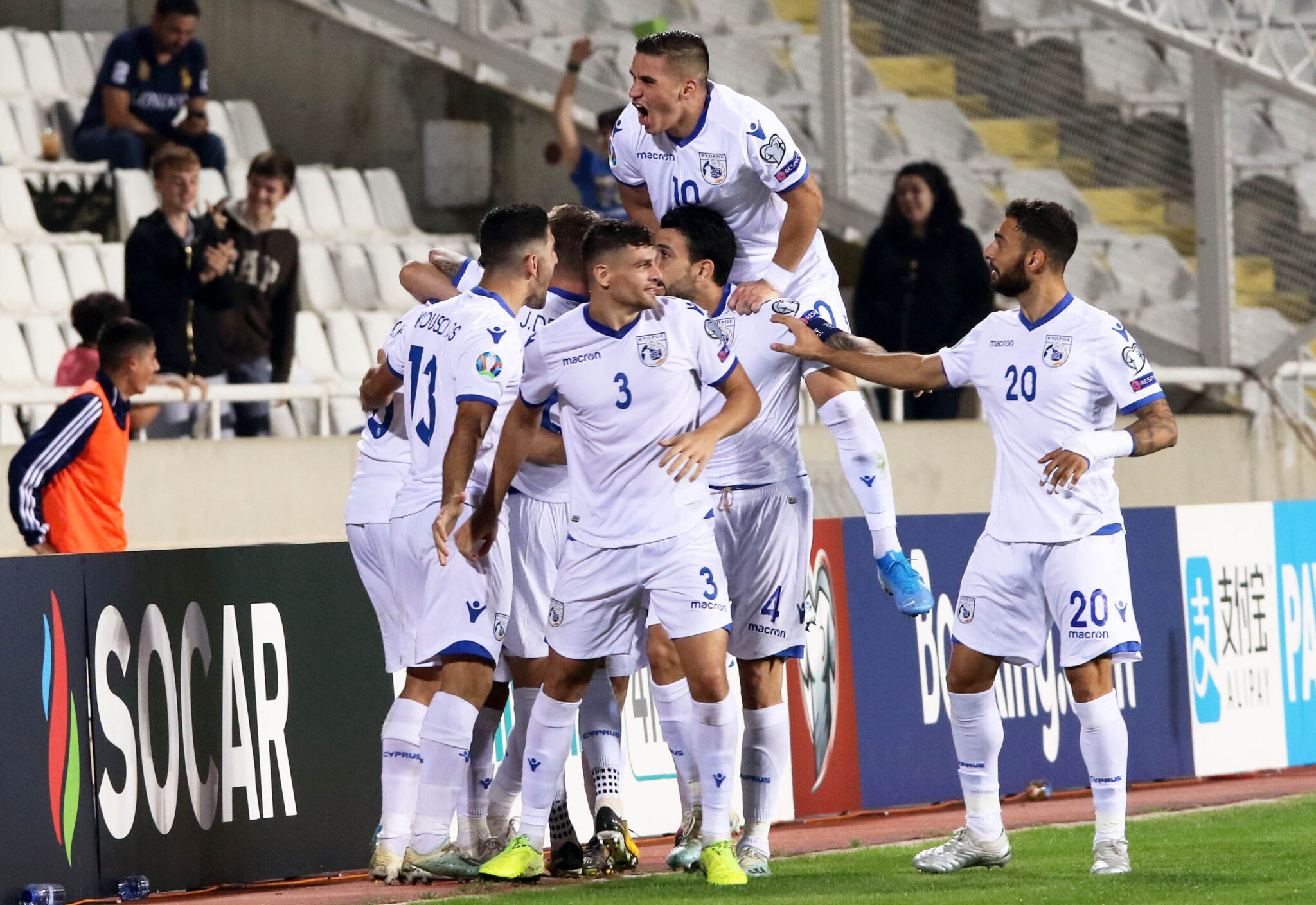 Φιλικά με Τσεχία και Ελλάδα, Οκτώβριο και Νοέμβριο για την Εθνική