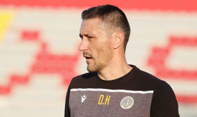 Εστιάζει στο δεξί μπακ ο Κέρκεζ