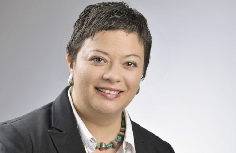 "Κατεβαίνουν" με Έφη Ξάνθου για τη Δημαρχία Αγλαντζιάς