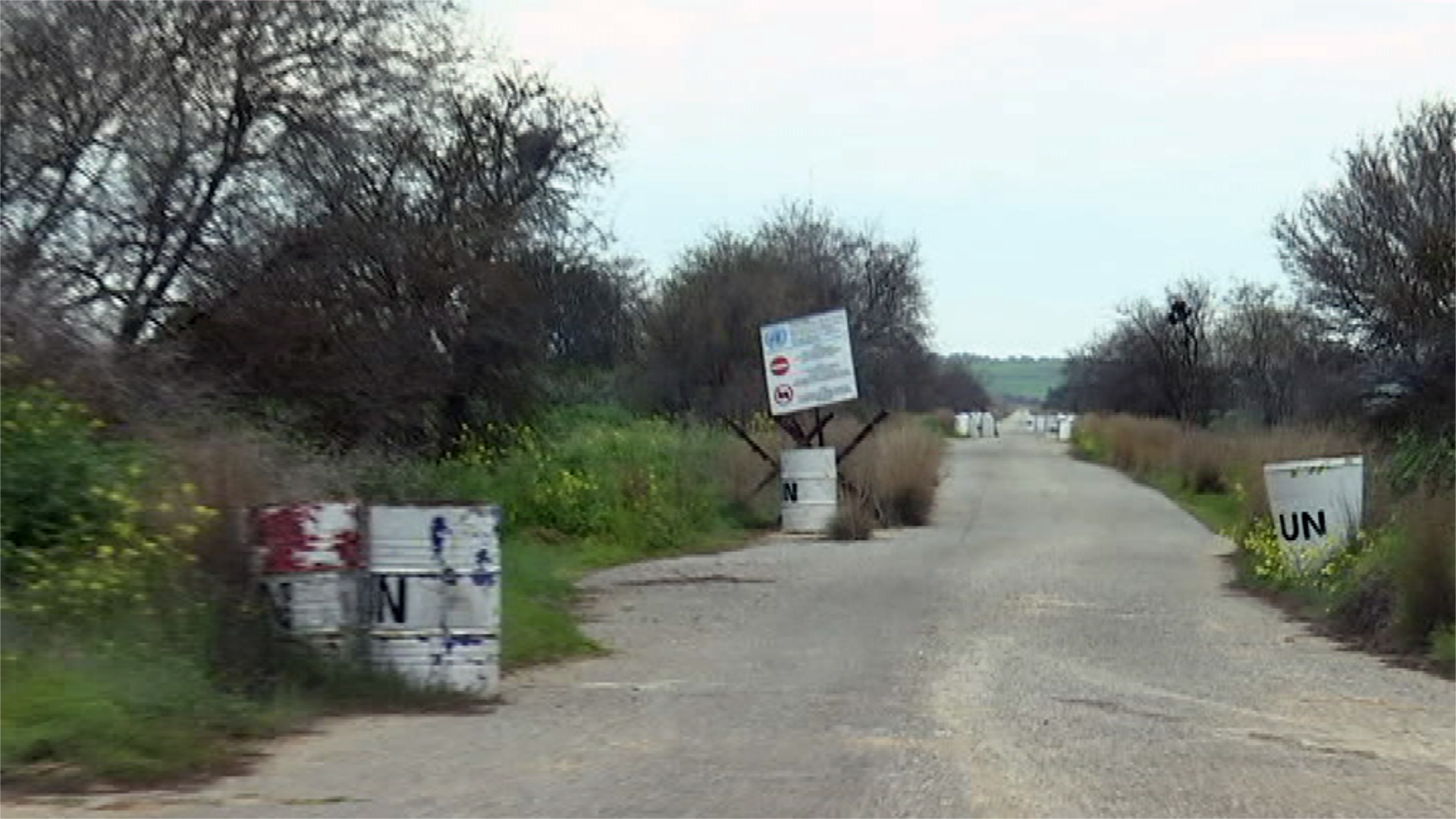 «Οδόφραγμα! Αμέσως τώρα!» ζητούν οι κάτοικοι της Λουρουτζίνας