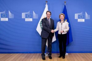 Τα είπαν ΠτΔ – φον ντερ Λάιεν: Η ΕΕ να είναι αυστηρή έναντι της Τουρκίας