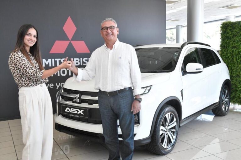 O ΝΙΚΗΤΗΣ ΤΟΥ “ΑΔΥΝΑΜΟΥ ΚΡΙΚΟΥ” ΦΕΥΓΕΙ ΜΕ ΕΝΑ MITSUBISHI ASX