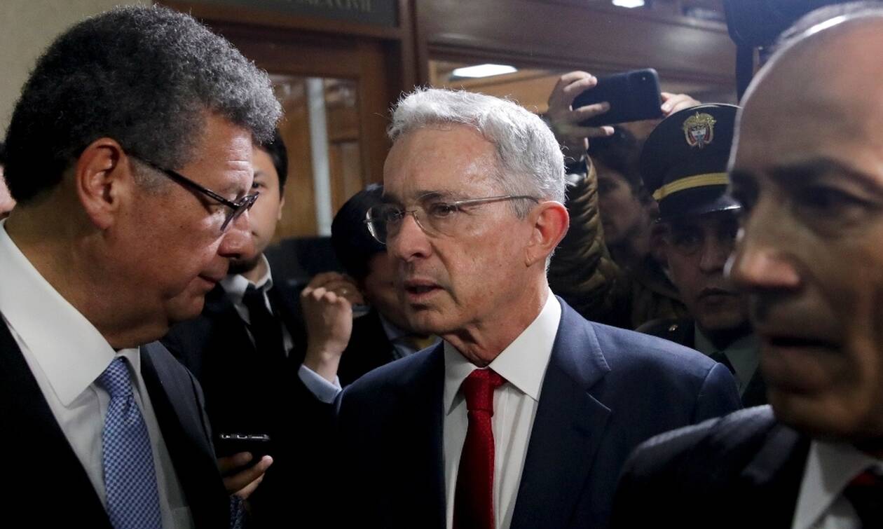 Σε κατ’ οίκον περιορισμό ο πρώην Πρόεδρος της Κολομβίας