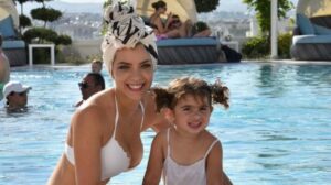 Ό,τι πιο γλυκό! Οι τρυφερές ευχές της Καραντώνης για τα 4α γενέθλια της Αργυρώς