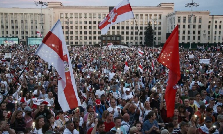 Το NATO διέψευσε πως έχει αναπτύξει ενισχύσεις στα σύνορα της Λευκορωσίας