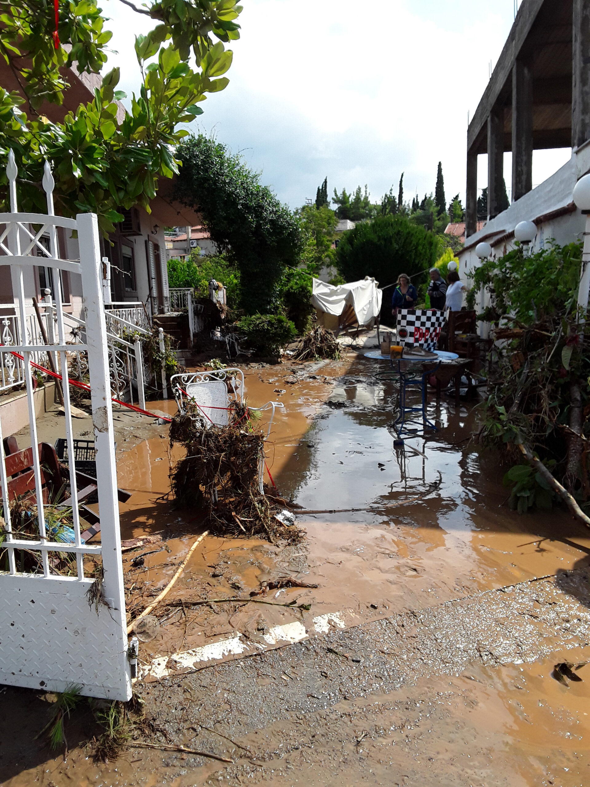 Έξι νεκρούς άφησαν πίσω τους οι φονικές πλημμύρες στην Εύβοια (ΦΩΤΟ)