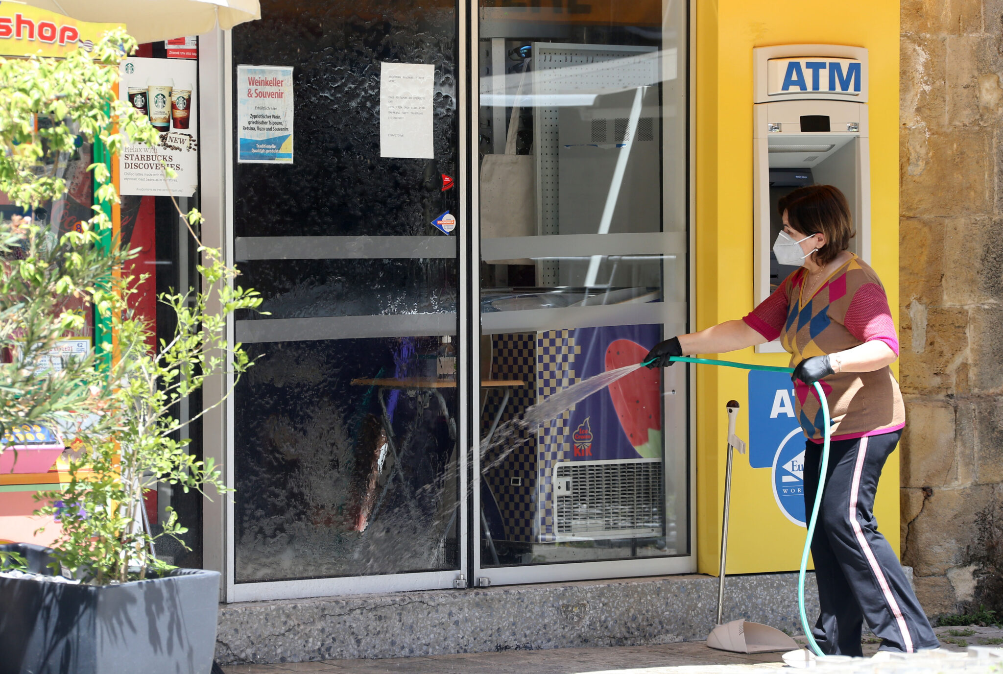 Για ποιους εργαζόμενους και σε ποιους χώρους είναι υποχρεωτική η χρήση μάσκας