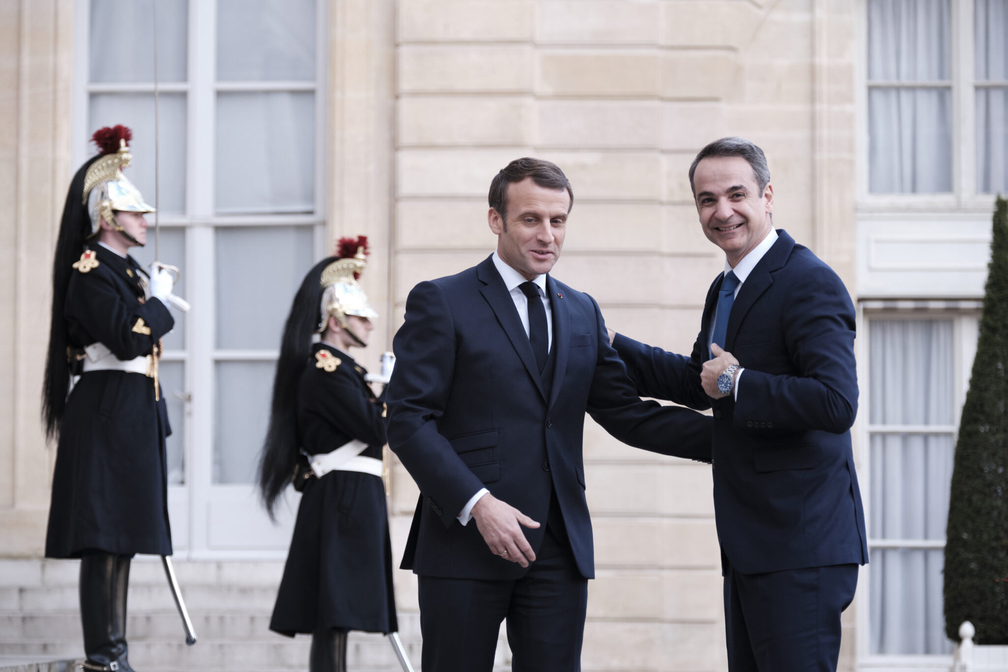 Μίλησε… ελληνικά ο Μακρόν και ενισχύει τις γαλλικές δυνάμεις στην Μεσόγειο