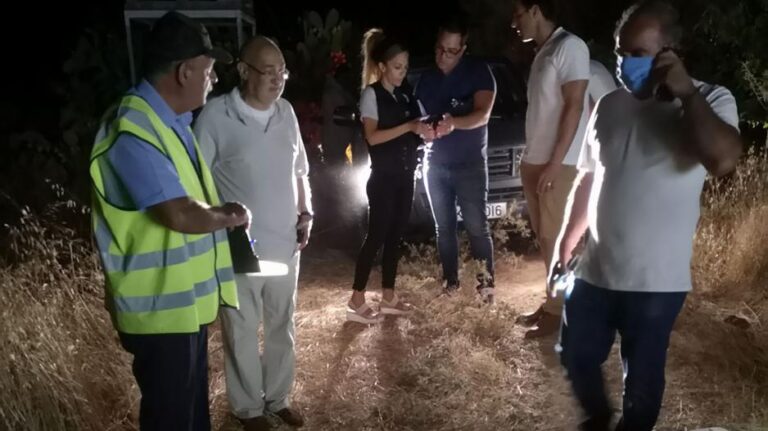 Προετοίμαζε με μισόλογα τους χωριανούς για το φόνο του πατέρα του (ΒΙΝΤΕΟ)